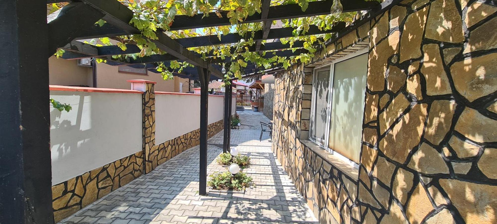 Sineva Guest House Ravda ภายนอก รูปภาพ