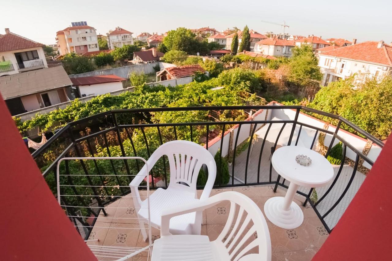 Sineva Guest House Ravda ภายนอก รูปภาพ